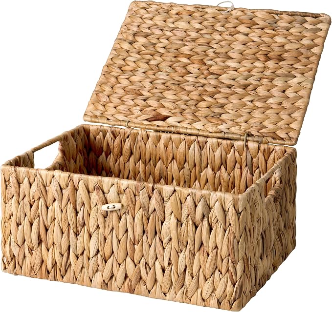 StorageWorks Wicker Basket with Lid, Water Hyacinth Storage Baskets | Woven Baskets with Lids for Shelves, Wicker Storage Baskets with Lids, Decorative Box, Lidded Baskets for Organizing, 1 Pack