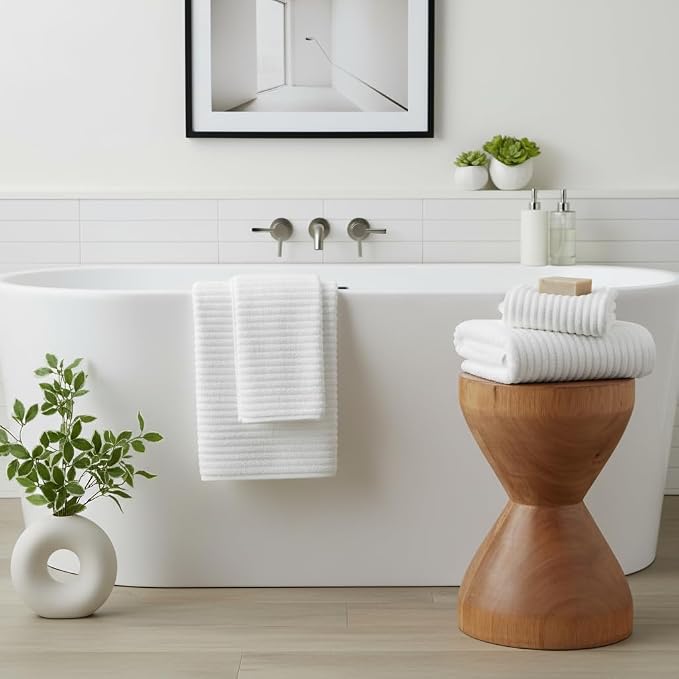 4 Piece Bath Towels, 30"x60" Microfiber Towels Set, White | Large Bathroom Towels, Soft Touch, Highly Absorbent, Quick Dry, Lint Free, Long-Lasting, Family Use, Guest Bath & Daily Use