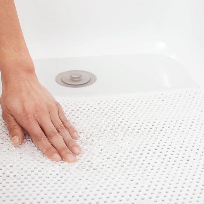 Duck Brand Softex Bath Mat for Tubs, Machine Washable, 17 x 36 Inches, White, Skid Resistant (393477)