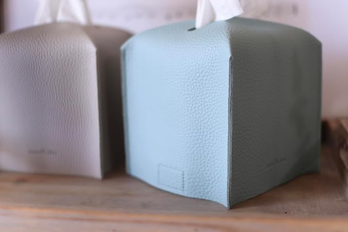 Carrot’s Den PU Leather Tissue Box Cover Holder, Bathroom Decor, Black | Faux leather square holder fits standard facial tissue boxes. Decorative aesthetic accent for office desk, guest bedroom.
