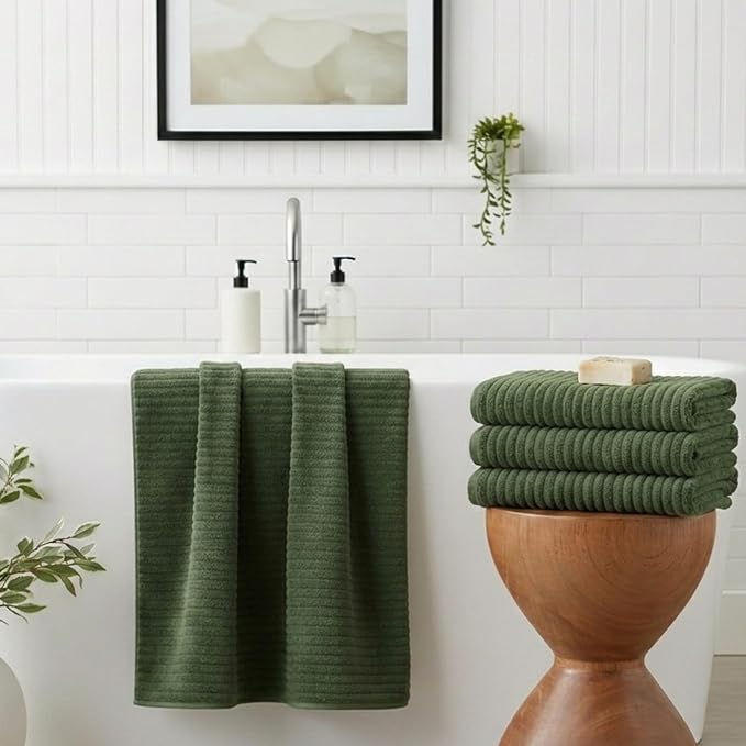 4 Piece Bath Towels, 30"x60" Microfiber Towels Set, Olive Green | Large Bathroom Towels, Soft Touch, Highly Absorbent, Quick Dry, Lint Free, Long-Lasting, Family Use, Guest Bath & Daily Use