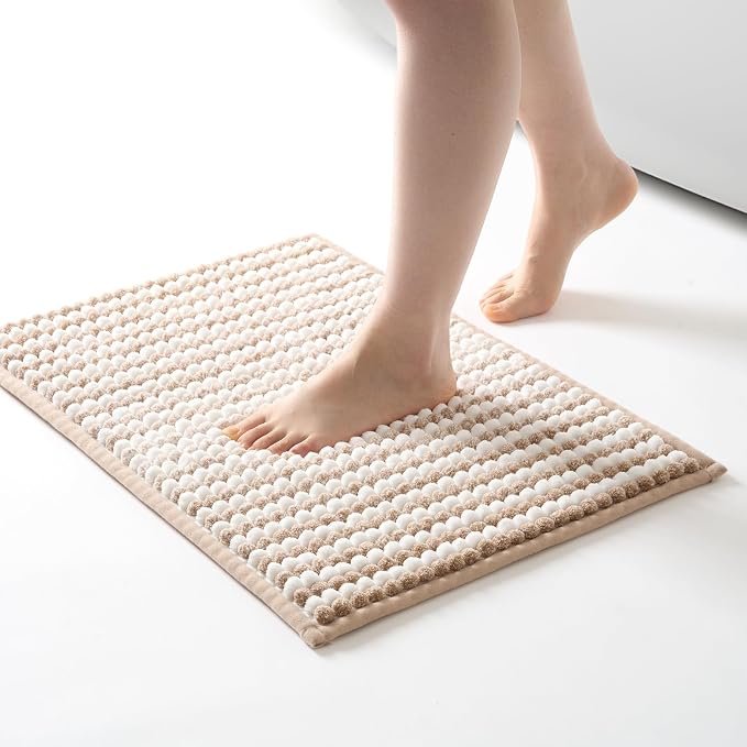 FRESHMINT Chunky Ombre Chenille Bathroom Rug, Beige & White, 17"x24" | Water Absorbent, Soft Bath Rugs for Bathroom Floor, Thick Non Slip, Washable Quick Dry