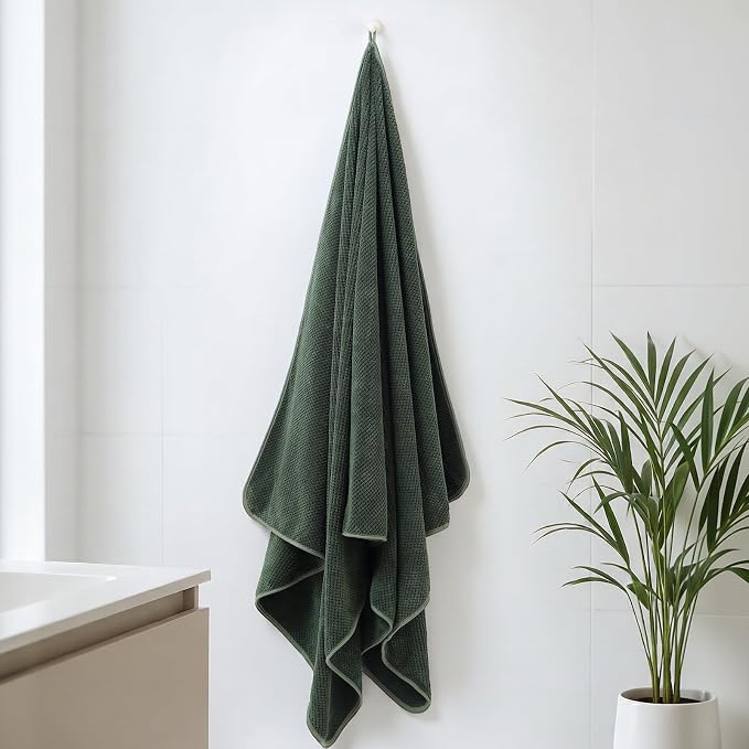 REDKISS Pack of 2 Jumbo Bath Sheets, 40 x 80 Inches Microfiber Bath Towels for Bathroom, Extra Large & Lightweight, Quick-Dry, Super Soft & Highly Absorbent, Perfect to Wrap Yourself in, Olive Green