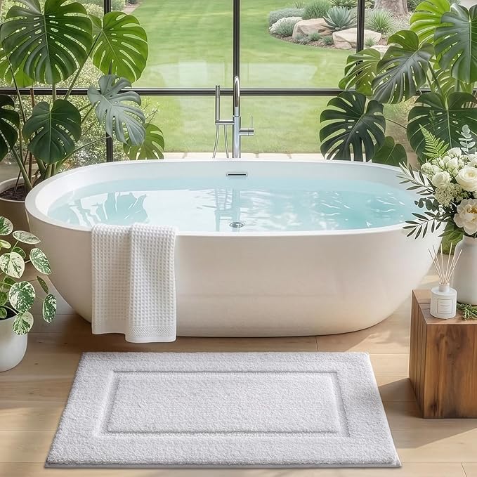 DEXI Bath Mat 32x20, Absorbent and Non Slip Bathroom Rugs, White | Soft Plush Microfiber Bathmat, Machine Washable & Quick Dry, Rubber Back Rug for Shower, Tub, Sink