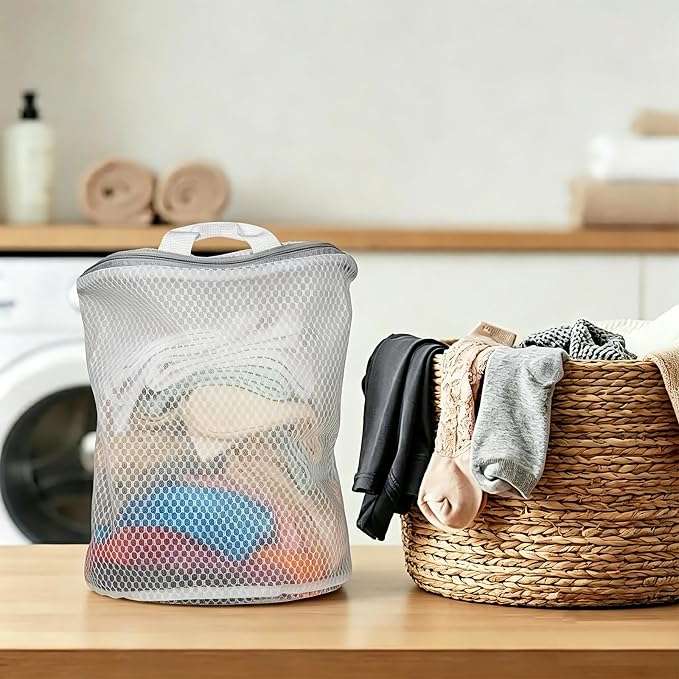 2Pcs Mesh Hanging Laundry Bags for Washing Machine, 15 X 12 inch Wash Bag for Clothes Delicates Lingerie with S Hooks