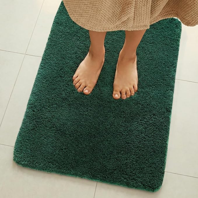 TYUU Bathroom Rugs Non Slip Washable, Ultra Soft Super Absorbent Quick Dry Small Bath Mat with Rubber Backing for Bathroom Floor, Shower, or Sink, Dark Green 20" x 30"