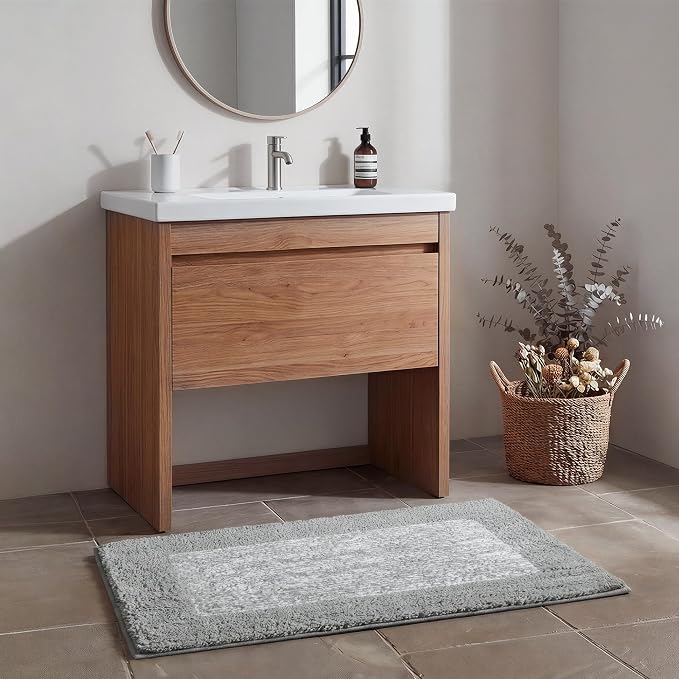 GRANNY SAYS Grey & White Bathroom Rug 16" x 24", Non-Slip Bath Mat | Ultra-soft, with durable TPR backing for reliable grip, fast water absorption, machine washable for small bathroom spaces