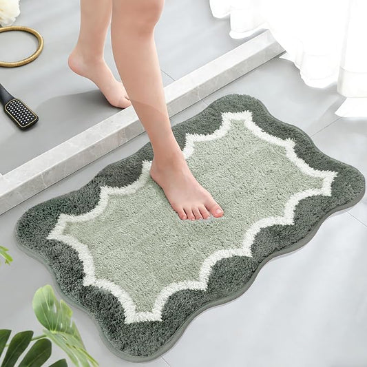 Scalloped Green Small Bathroom Rugs Mat,Non Slip Absorbent Quick Dry Bath Mats for Shower Room,Plush Microfiber Bath Rug for Bathroom Floor Washable Carpet for Shower Tub Sink Bedroom,16"x24"