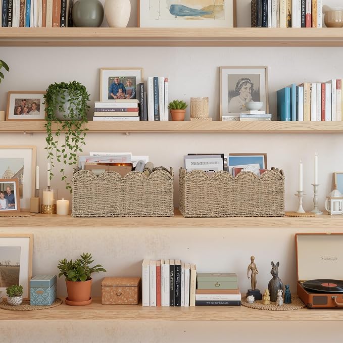 StorageWorks Scalloped Seagrass Baskets, Large Scalloped Basket for Nursery | Scalloped Wicker Basket for Living Room, Decorative Scalloped Baskets for Storage, Wicker Baskets for Organizing and Decor