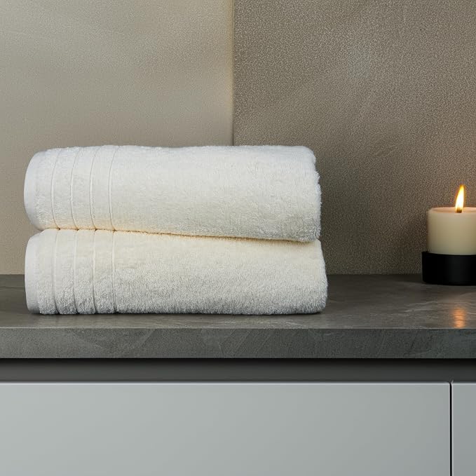4 Piece Extra Large Bath Towels 30 x 60 Inches, Cream | 100% Cotton, Larger & Lighter Weight, Quicker to Dry, Super Soft and Absorbent, Perfect for Bathroom