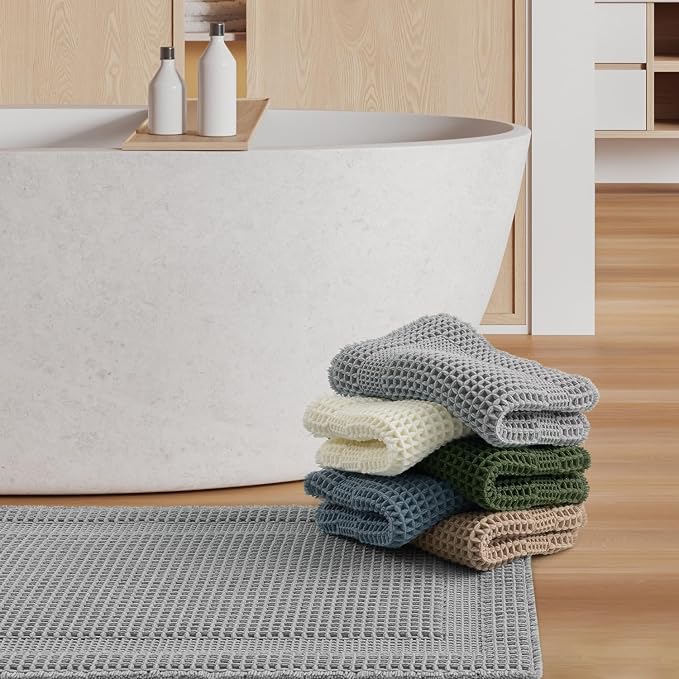 AMOAMI Waffle Bath-Mat, Absorbent Bath Mats for Bathroom Non Slip, Machine Washable Bathroom Rugs with Tassels Ultra Soft Boho Bath Rugs for Floor 17"x24" Grey