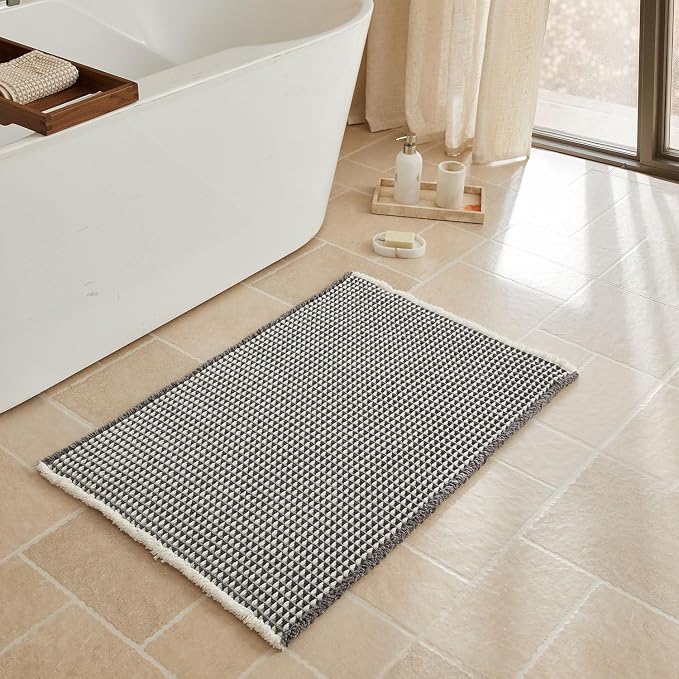 Triohero Waffle Bath Mat, Boho Bathroom Rugs Non Slip Washable, Ultra Soft Super Absorbent Quick Dry Farmhouse Bathroom Decor, 24" x 36", Grey & White