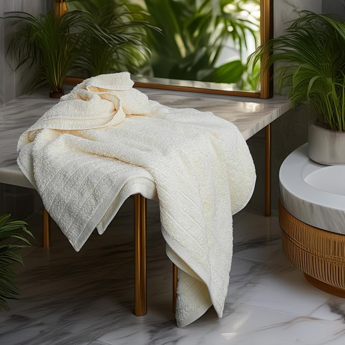 4 Piece Extra Large Bath Towels 30 x 60 Inches, Cream | 100% Cotton, Larger & Lighter Weight, Quicker to Dry, Super Soft and Absorbent, Perfect for Bathroom