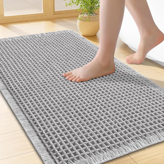 Smiry Waffle Bath Mat 24X16, Extra Soft Absorbent Bathroom Rugs, Light Grey | Non Slip Machine Washable Quick Dry Bath Rugs for Bathroom Floor, Tub, Shower, Home Decor Accessories