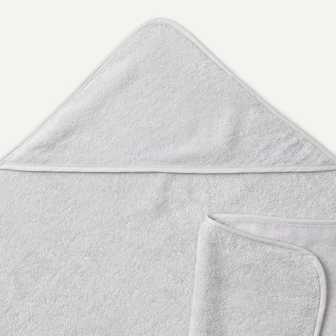 Amazon Essentials x Sofia Grainge Unisex Babies' Hooded Bath Towel