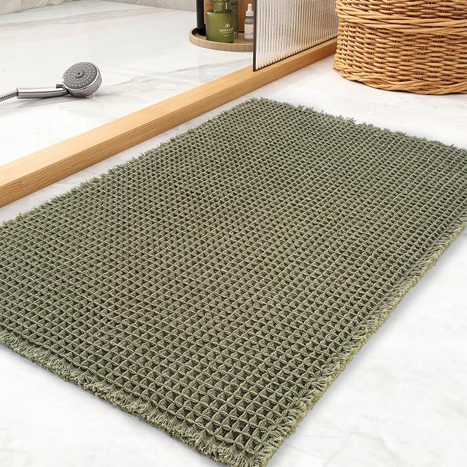 tchdio Waffle Bath Mat Rug, Super Absorbent Non Slip Bath Mats Ultra Soft Bathmat Machine Washable Bathroom Rugs with Tassels, Bath Rugs for Bathroom Floor Beside Tub, 20" x 32", Green