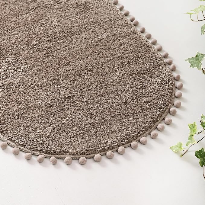 YIRDDEO Oval Rug for Bathroom, Cute Boho Bath Mat with Pom, Oatmeal | Soft Plush, Absorbent, Quick Dry, Machine Washable, Non Slip Bath Mat for Bathroom Shower Floor Home Decor