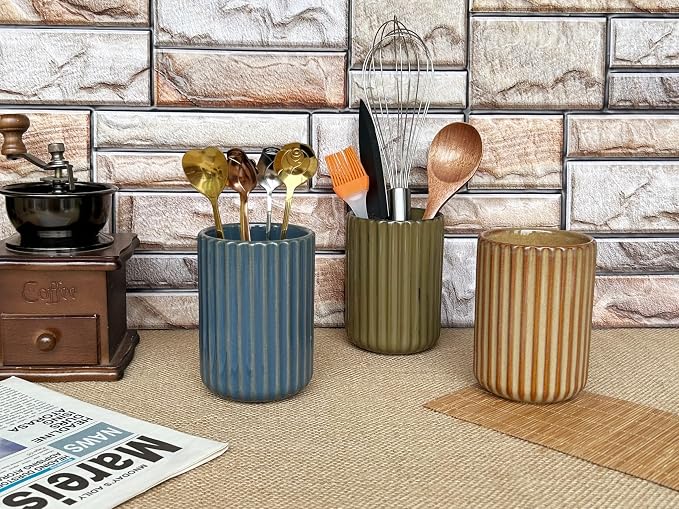 Stoneware Toothbrush Holder for Bathroom Tooth Brush Holder for Bathroom Toothbrush Cup Toothbrush Holders Cute Fluted Vertical Ribbed Stripe (Rustic Brown)